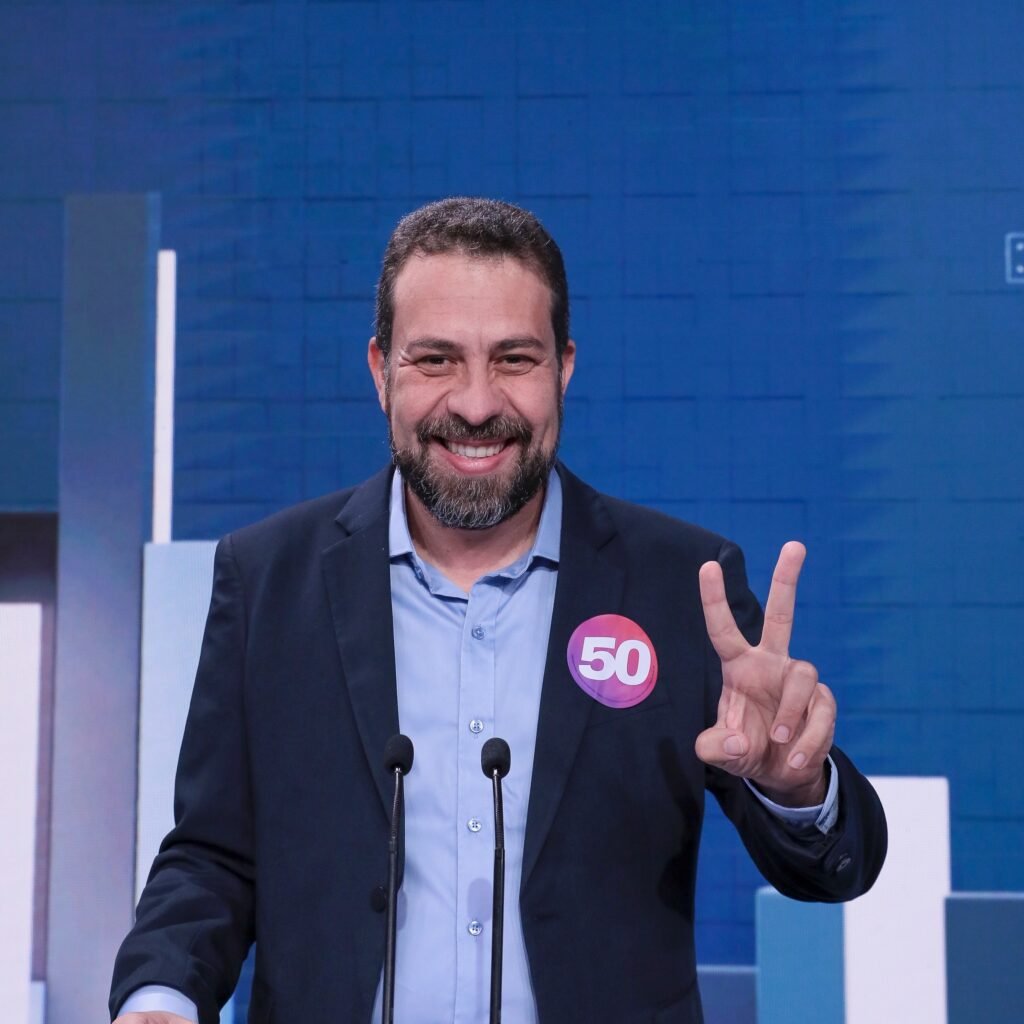 guilherme-boulos-em-debate-sbt-news-1726850608748_v2_1x1